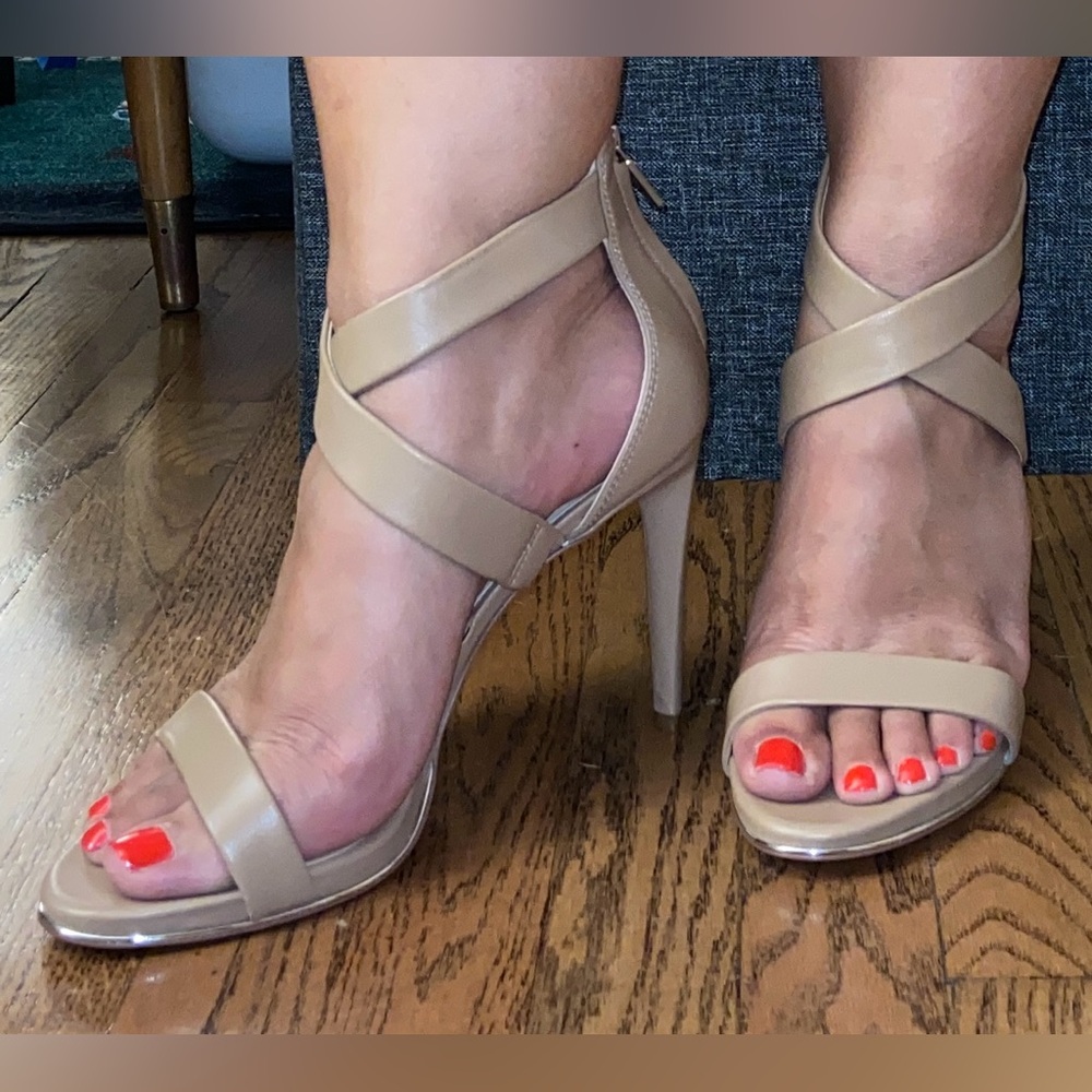Kenneth Cole Nude Strappy Heels